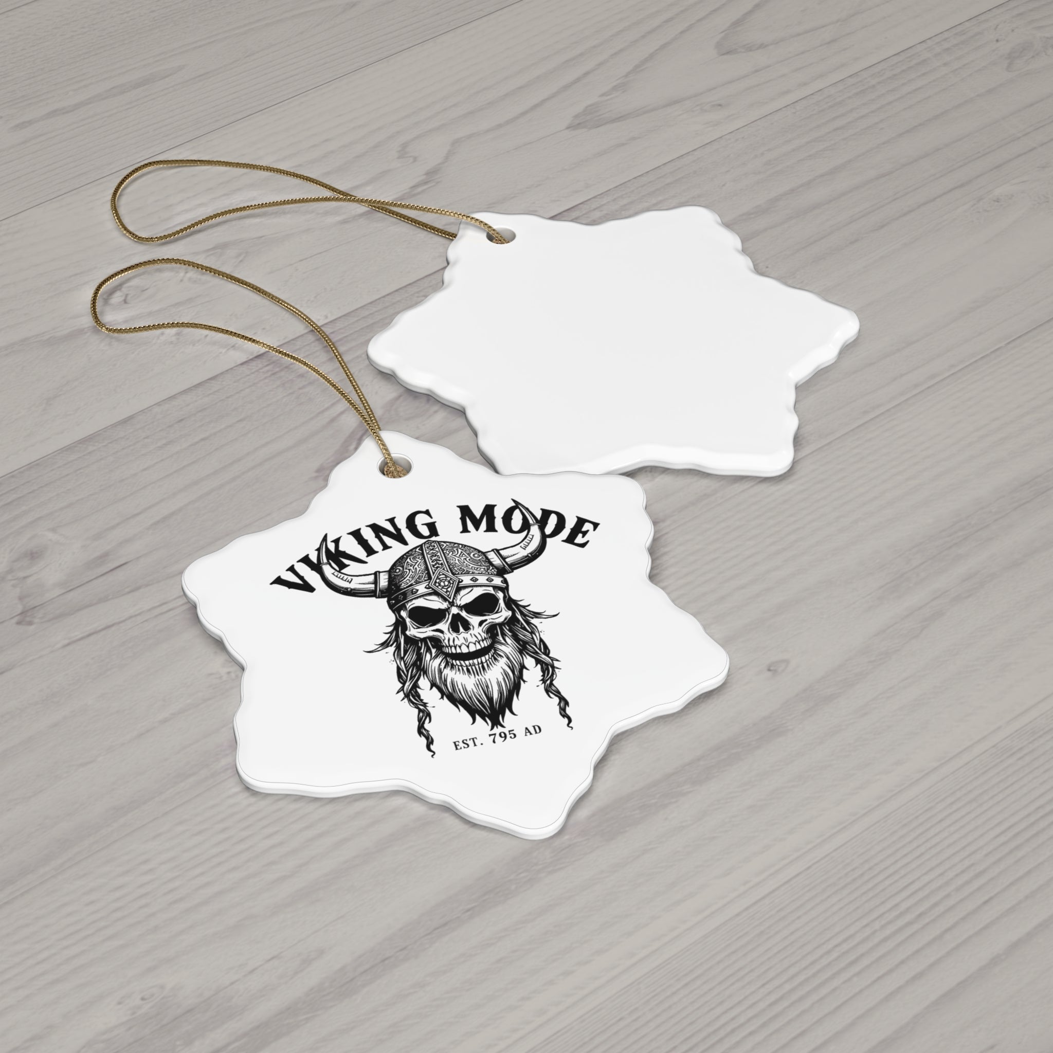 Viking Mode Skull Helmet ornament | Ceramic Ornament